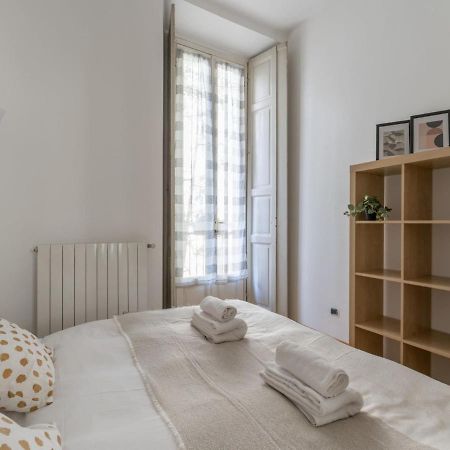 The Best Rent - Spacious Apartment Near Colonne S Lorenzo Милан Экстерьер фото