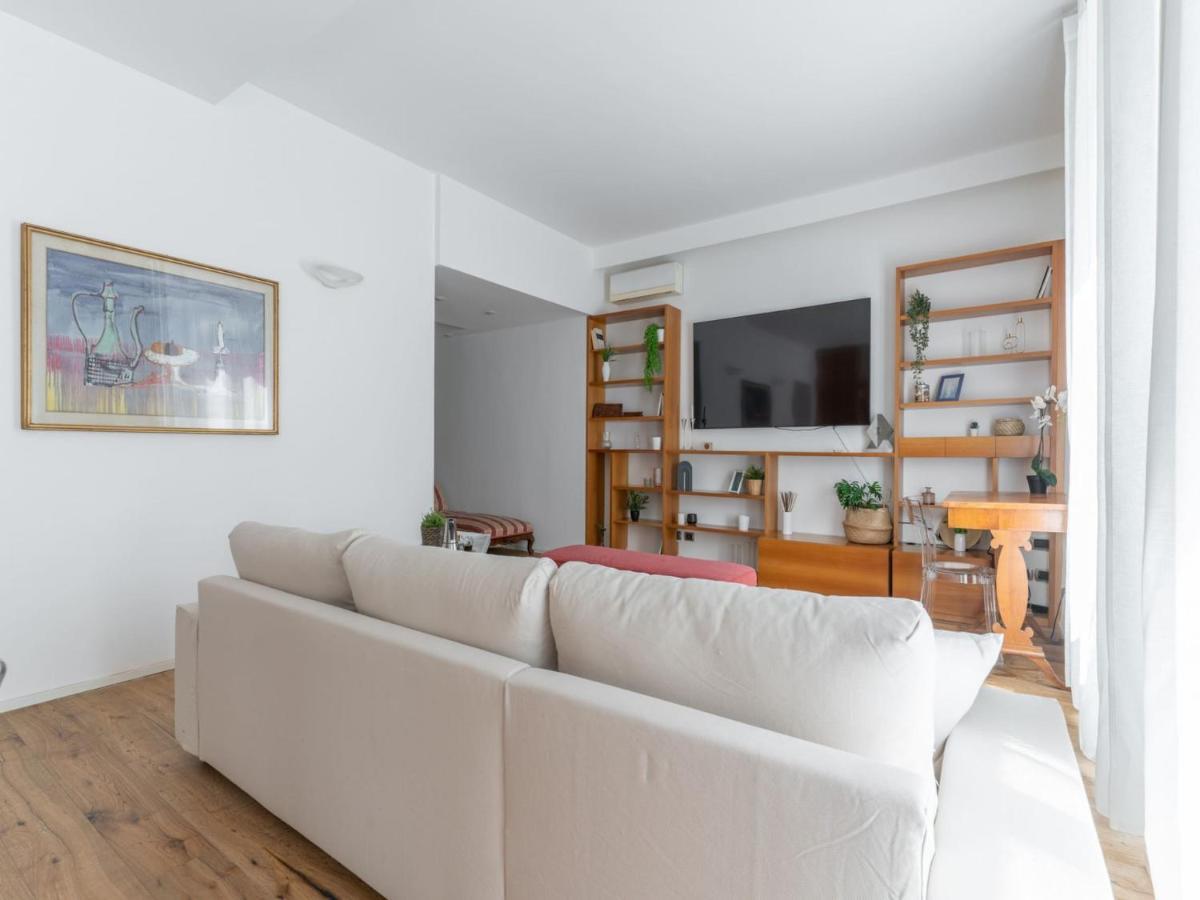 The Best Rent - Spacious Apartment Near Colonne S Lorenzo Милан Экстерьер фото