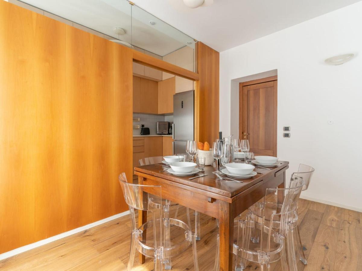 The Best Rent - Spacious Apartment Near Colonne S Lorenzo Милан Экстерьер фото